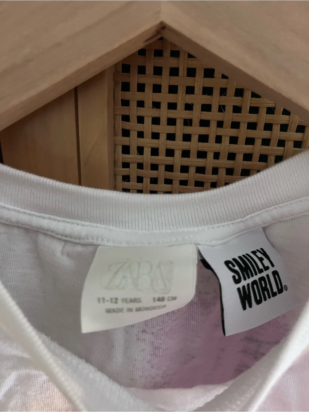 Zara Smiley World 11-12Y White Graphic Tee with Neon Scribble Art